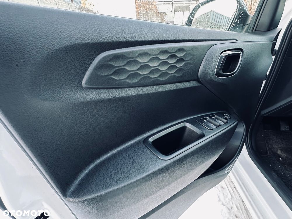 Hyundai i10 1.0 Pure - 21