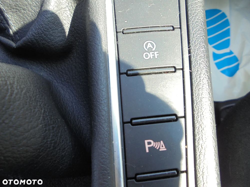 Volkswagen Passat 2.0 TDI Comfortline - 20