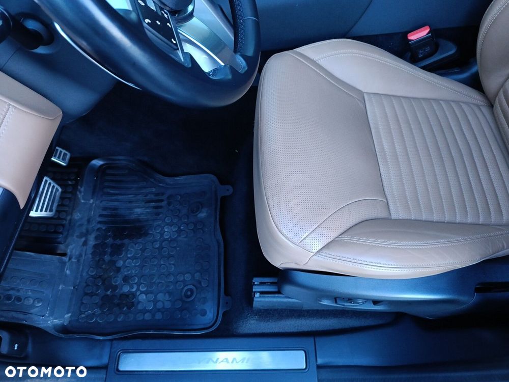 Land Rover Discovery - 32