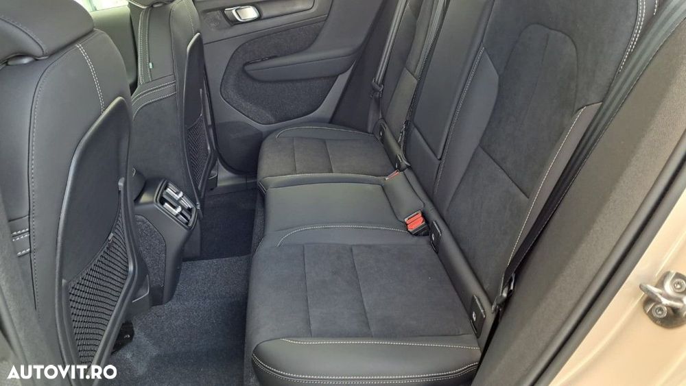 Volvo XC 40 B3 AT FWD MHEV Core - 15