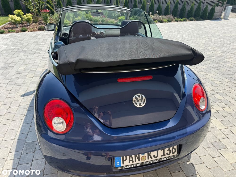 Volkswagen New Beetle 2.0 - 11