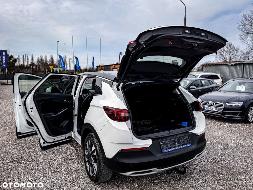 Opel Grandland X 1.2 Start/Stop Business Elegance - 17