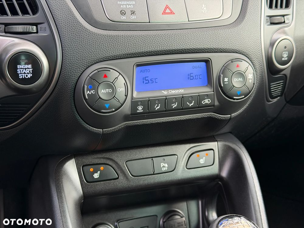 Hyundai ix35 1.6 2WD Fifa World Cup Edition - 35