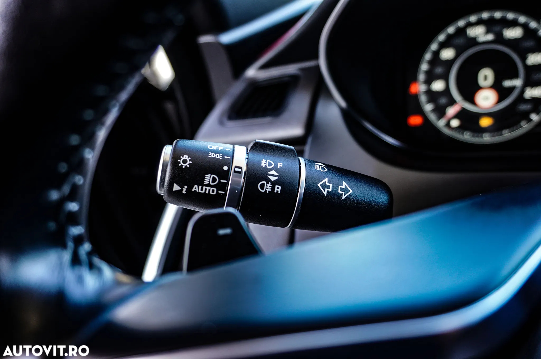 Jaguar E-Pace D150 AWD R-Dynamic S - 30