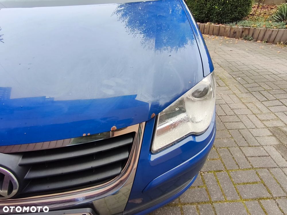 Volkswagen Touran - 2
