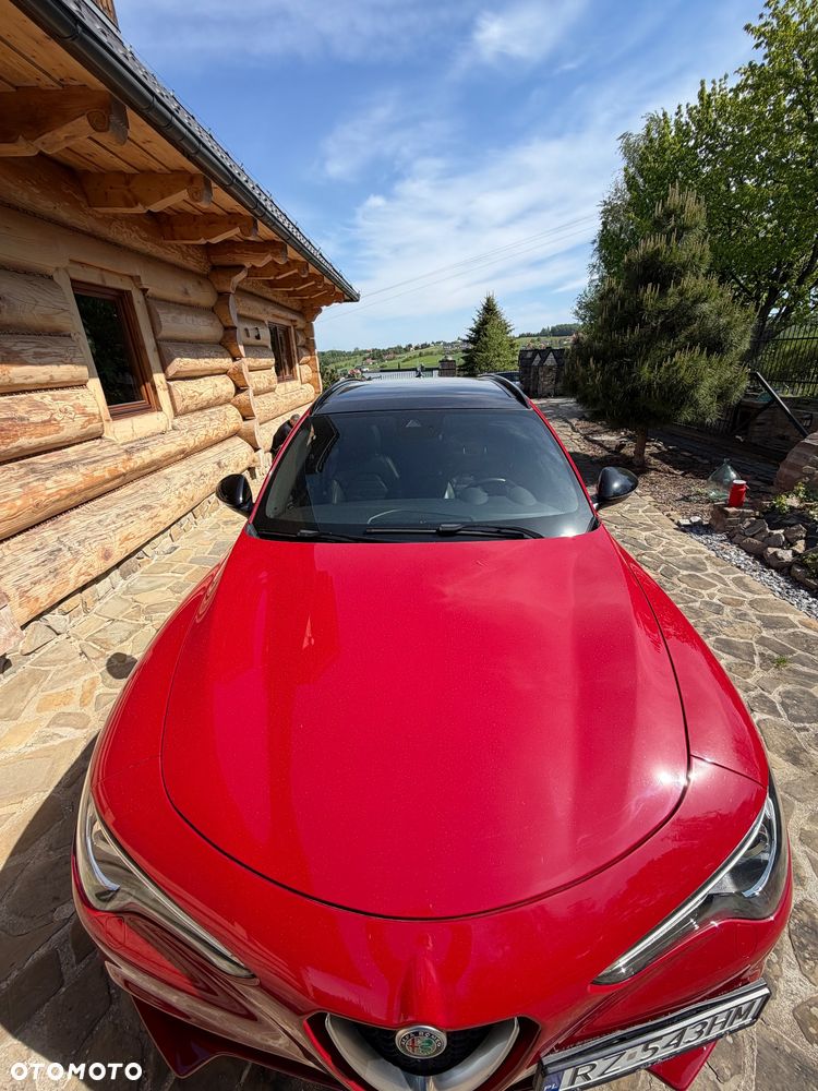 Alfa Romeo Stelvio 2.0 Turbo 16V AT8-Q4 Veloce Ti - 10