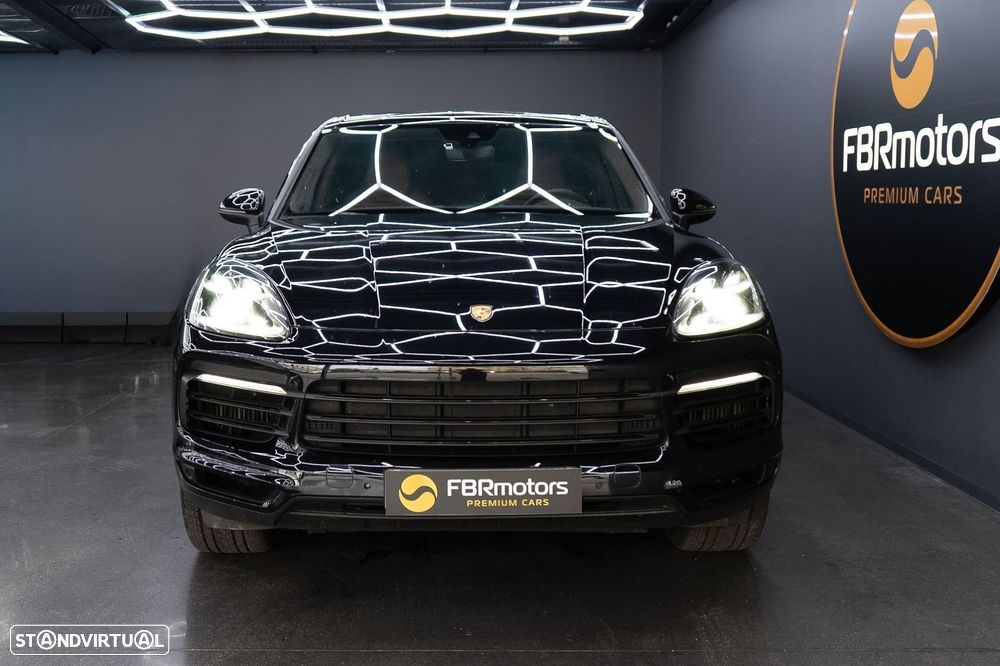 Porsche Cayenne Coupé E-Hybrid - 3