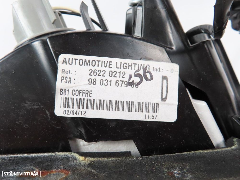 Farolim da mala Direito Seminovo/ Original CITROEN DS5 9803167980 - 5