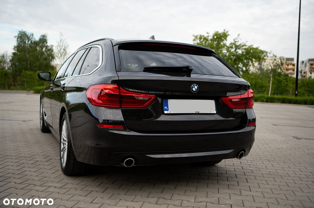 BMW Seria 5 520d Luxury Line - 4