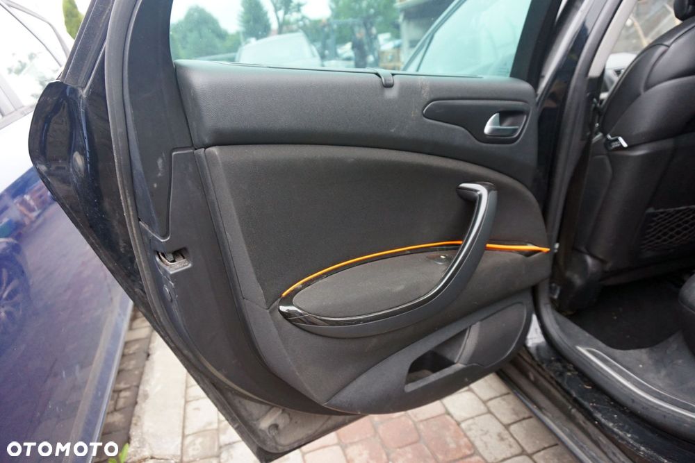 BOCZEK TAPICERKA DRZWI LEWY TYŁ C5 III X7 KOMBI ROLETA CITROEN 2008-2017 - 1