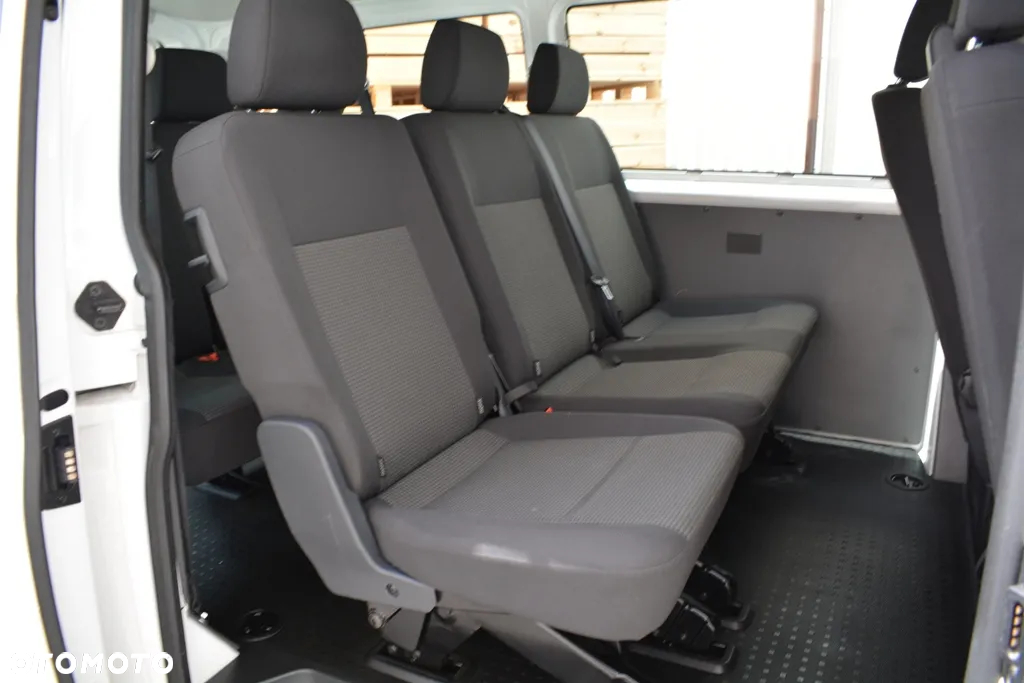 Volkswagen Transporter Kombi T6.1 TDI L2H1 - 23