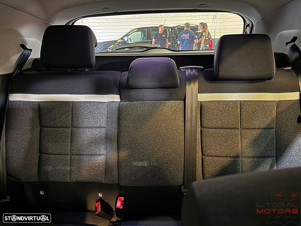 Citroën C4 Cactus 1.2 PureTech Shine EAT6 - 38