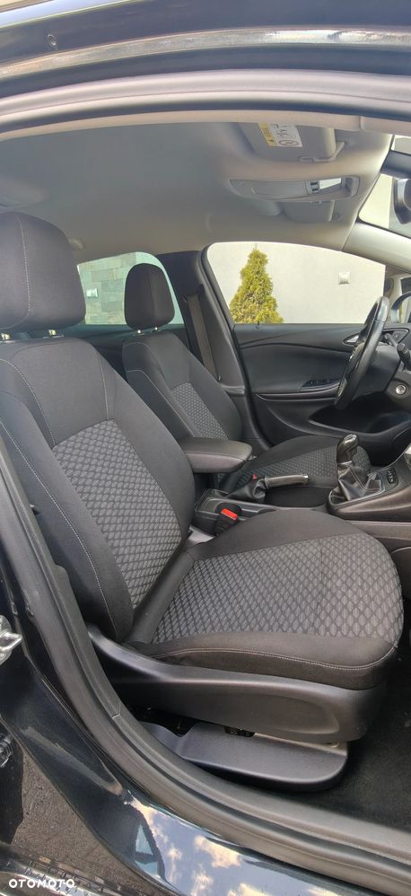 Opel Astra 1.4 Turbo Innovation - 18