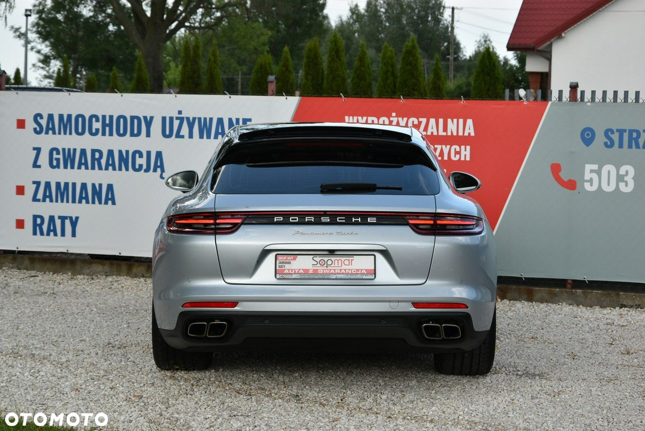 Porsche Panamera Turbo Sport Turismo - 5