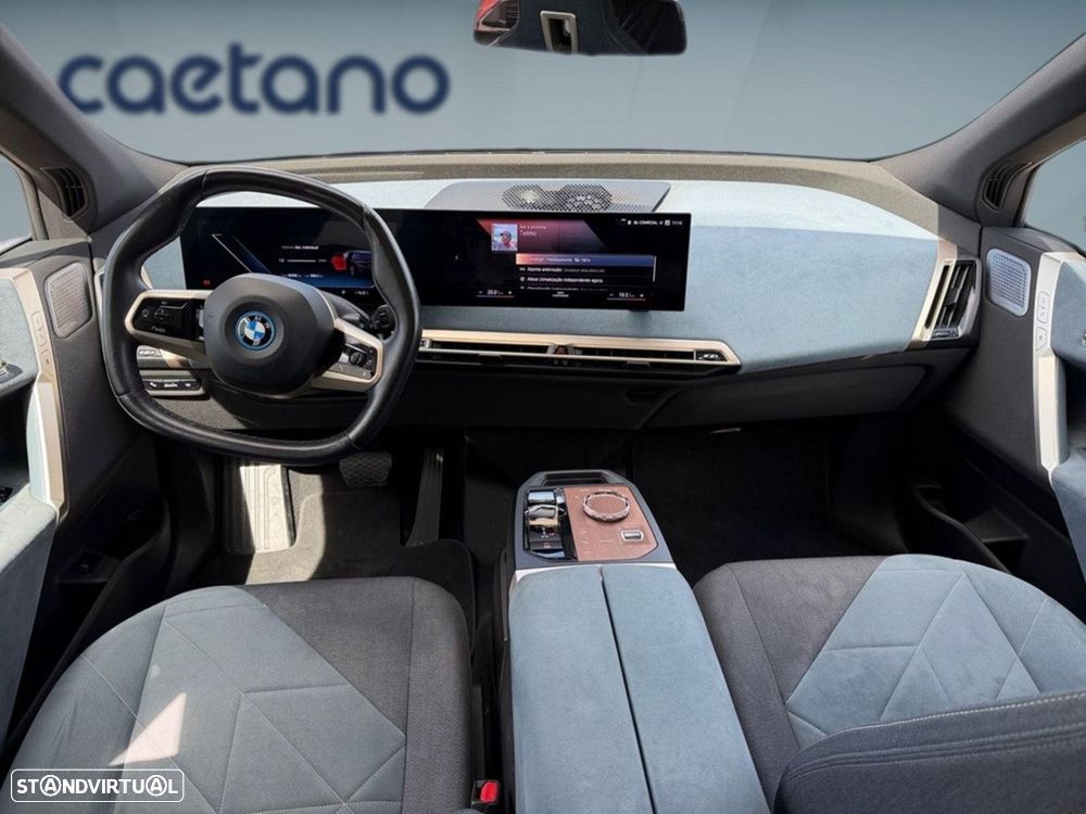 BMW ix xDrive 50 - 12