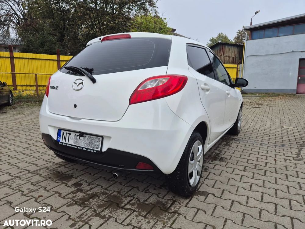 Mazda 2 - 3