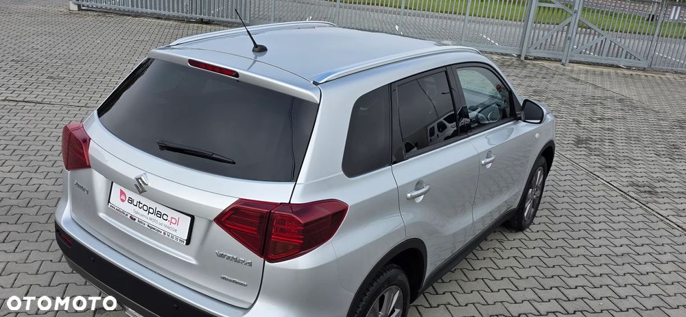 Suzuki Vitara 1.0 Boosterjet Premium 4WD - 11