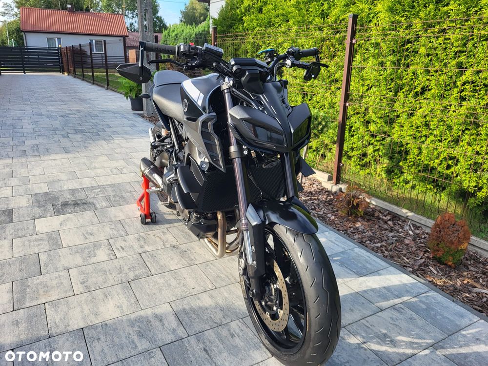 Yamaha MT - 12