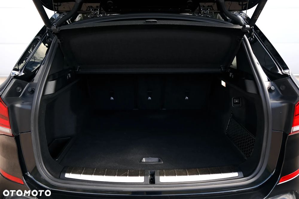 BMW X1 xDrive25i M Sport - 40