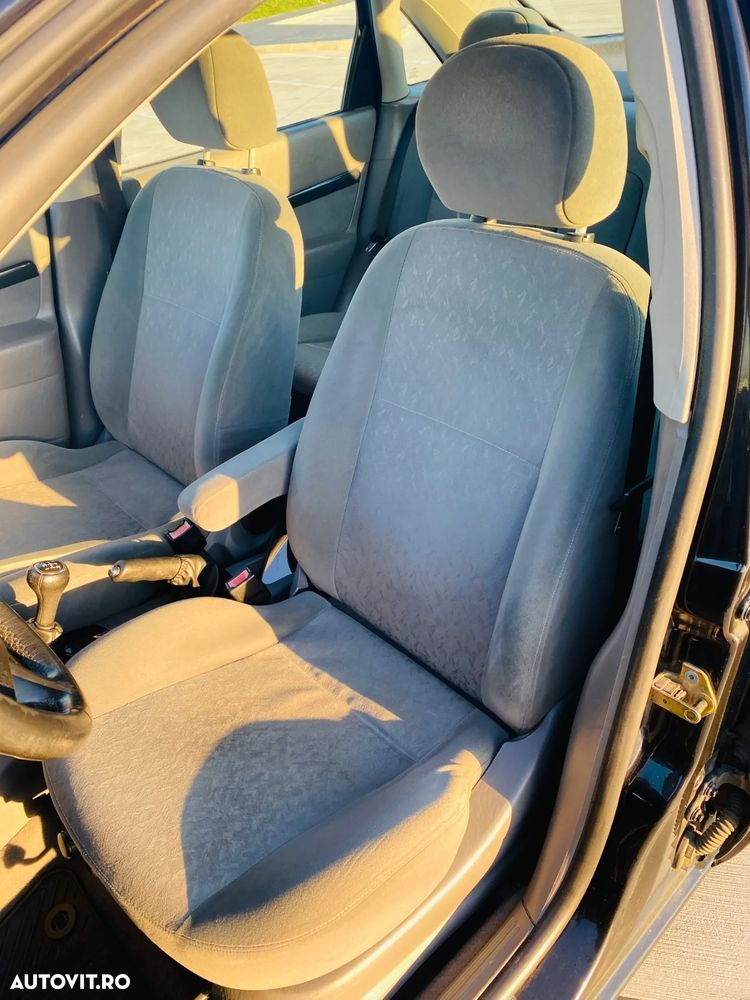 Ford Focus 1.6 16V Ghia - 18