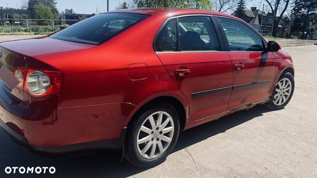 Volkswagen Jetta 1.4 TSI Comfortline DSG - 5