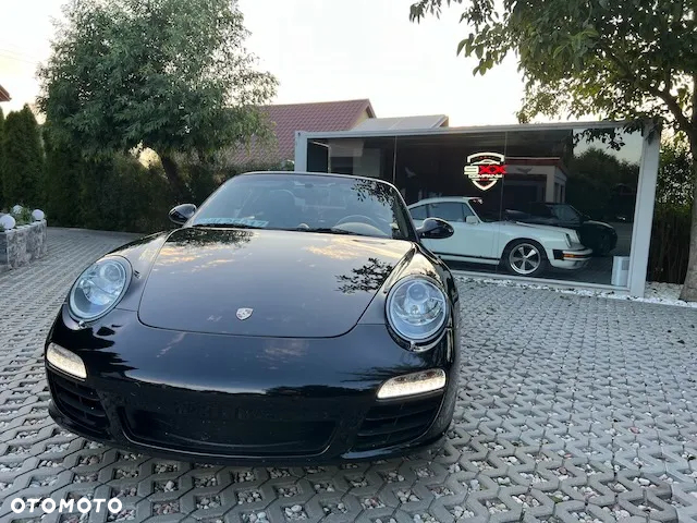 Porsche 911 Carrera Cabriolet PDK Black Edition - 17