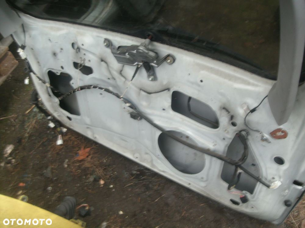 klapa drzwi bagaznika toyota rav4 iii fl 10-13 1f7 - 4