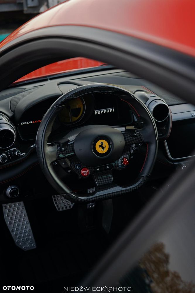 Ferrari GTC4Lusso - 28