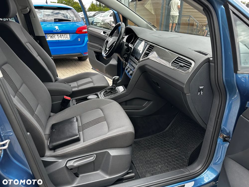 Volkswagen Golf Sportsvan - 24