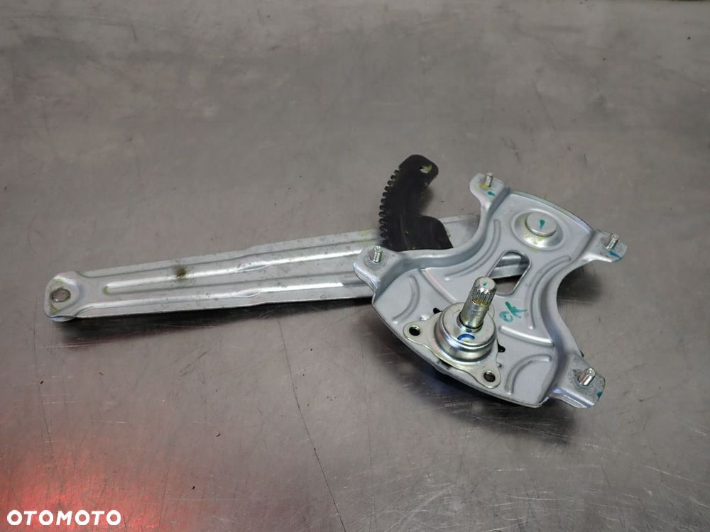 MECHANIZM PODNOSZENIA SZYB LEWY TYŁ HYUNDAI I10 II   83401-B9000 - 2