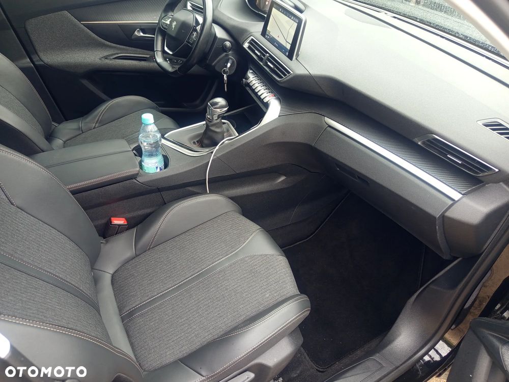 Peugeot 3008 - 9