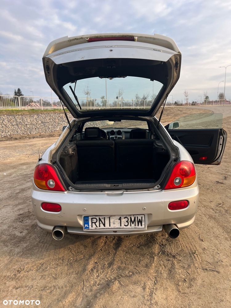 Hyundai Coupe - 16