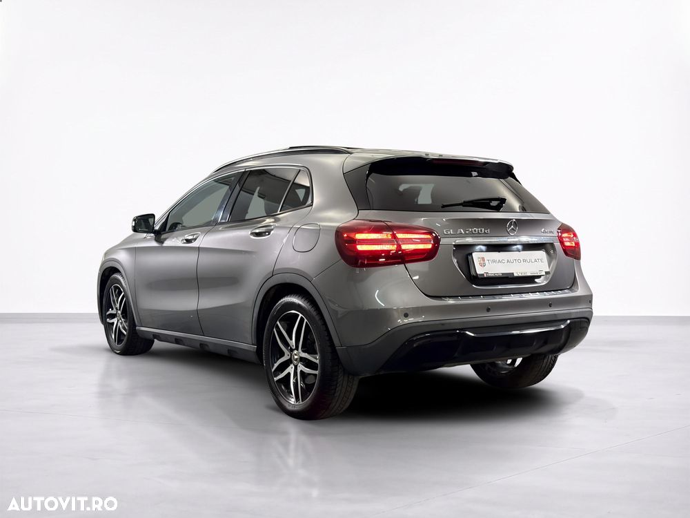 Mercedes-Benz GLA 200 d 4MATIC Aut. - 4