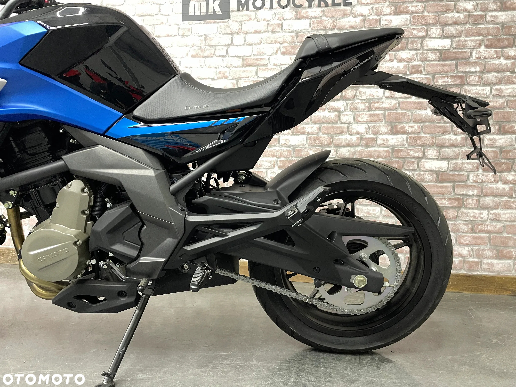 CFMoto NK - 7