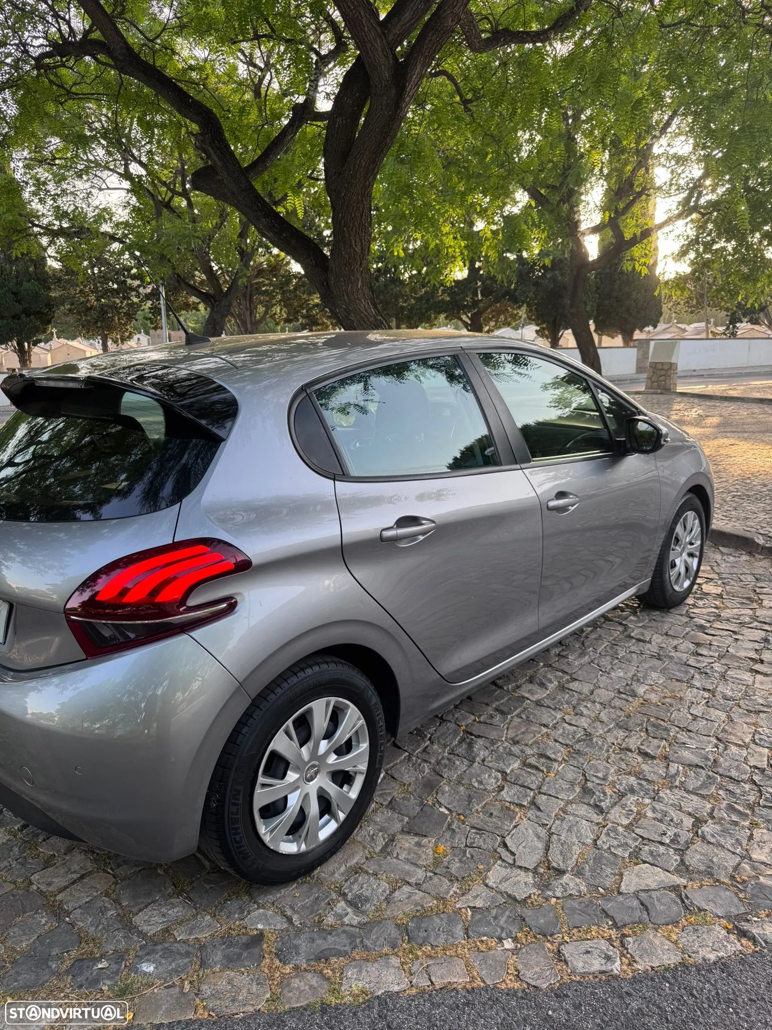 Peugeot 208 1.5 BlueHDi Active - 2