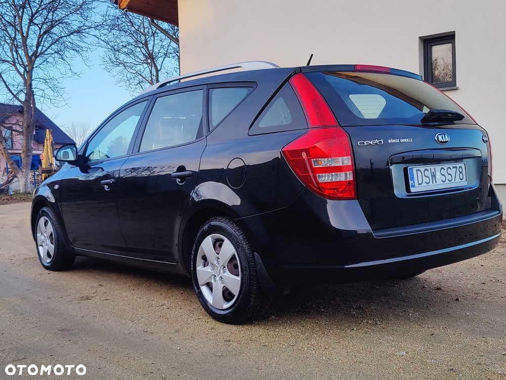 Kia Ceed 1.4 CVVT Attract - 23