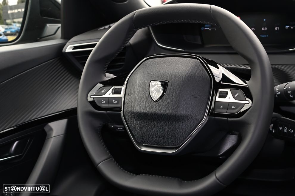 Peugeot 2008 1.2 Allure - 9