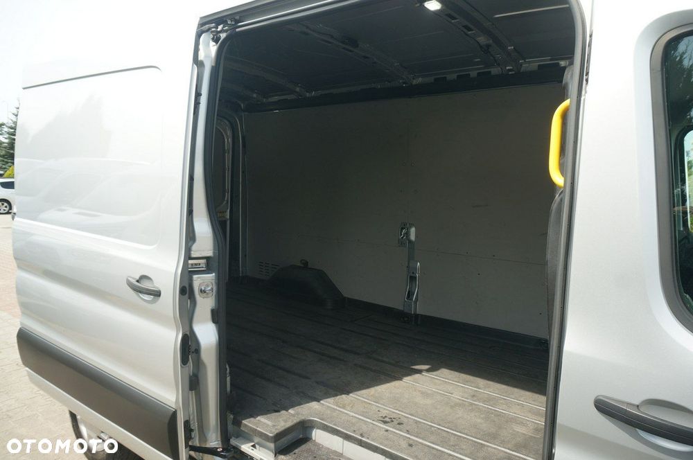 Ford Transit - 23