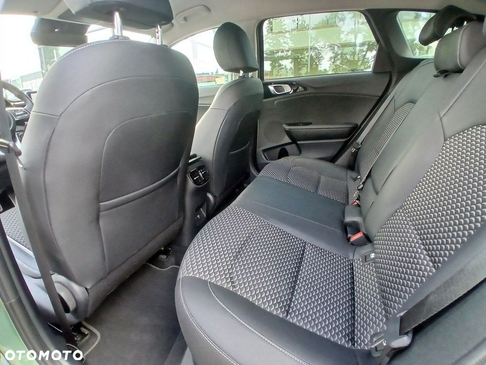 Kia Ceed - 19