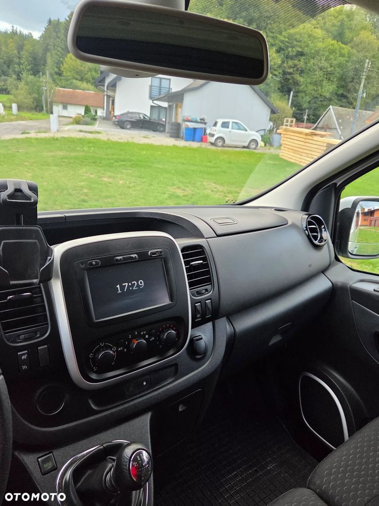 Opel Vivaro - 17