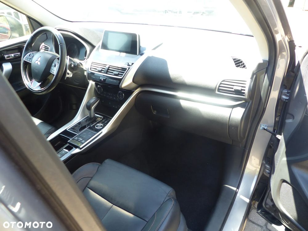 Mitsubishi Eclipse Cross 1.5 T-MIVEC ClearTec CVT 4WD Diamant Edition Plus - 14