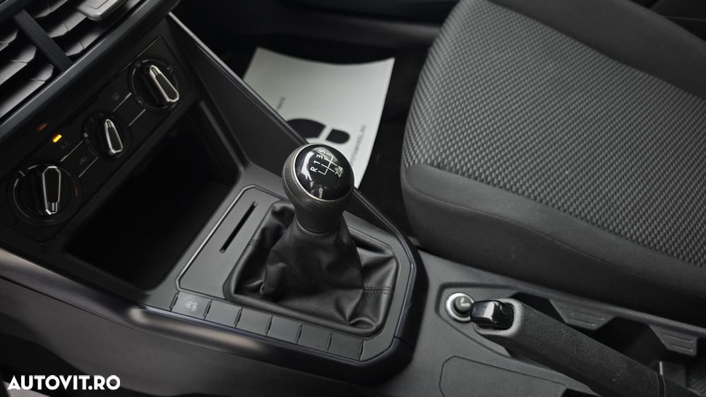 Volkswagen Polo - 17