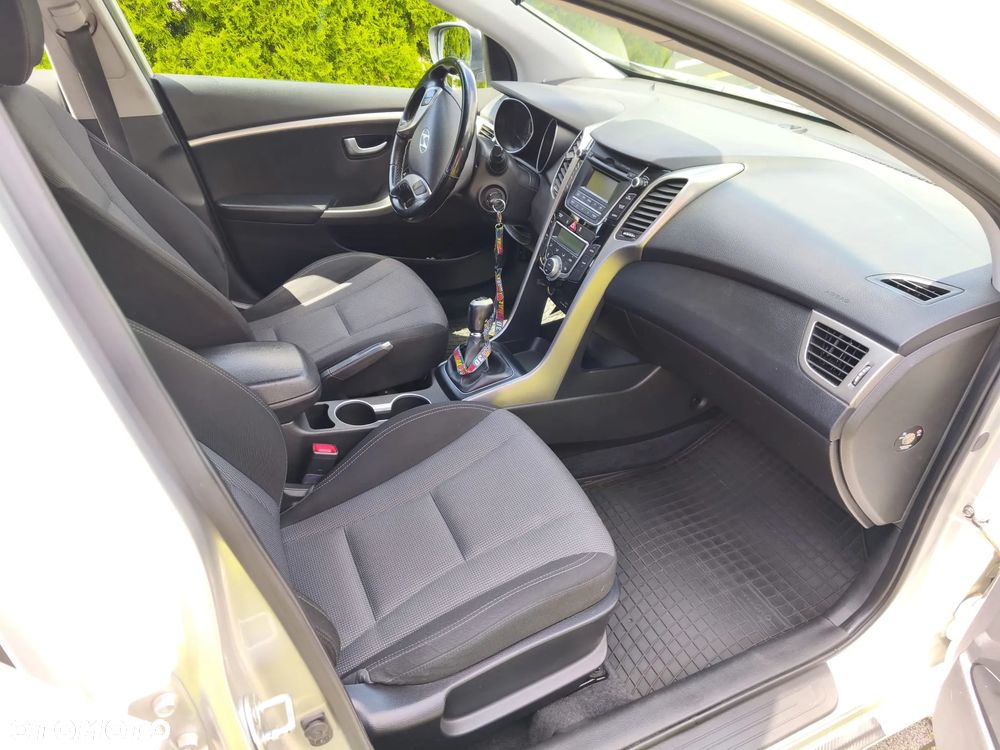 Hyundai i30 - 13