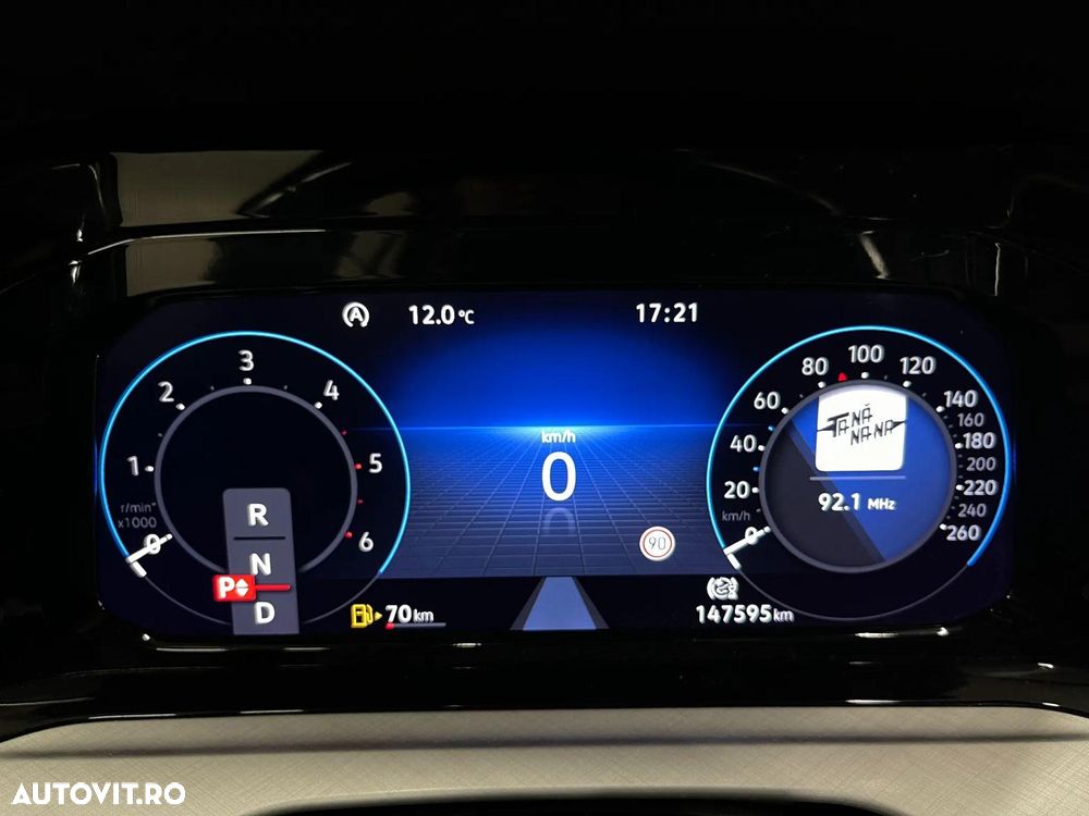 Volkswagen Golf 2.0 TDI SCR DSG Life - 28