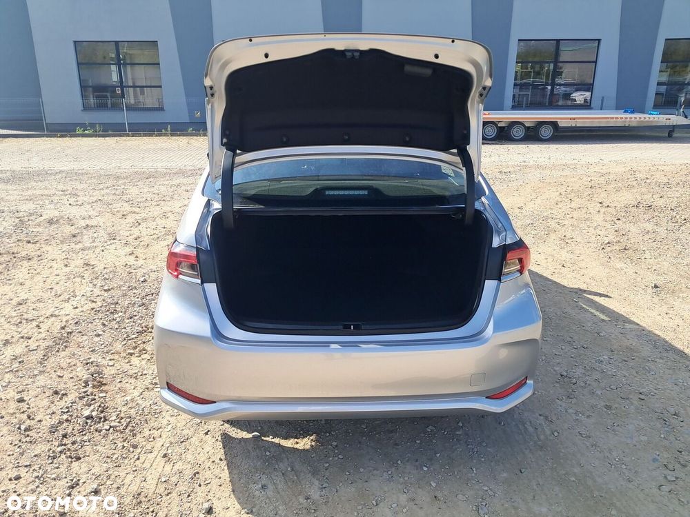 Toyota Corolla - 12