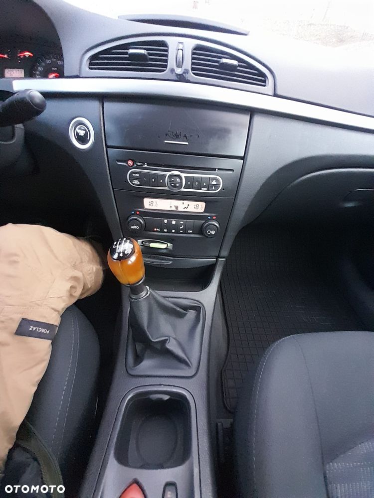 Renault Laguna 2.0 DCi Expression - 9