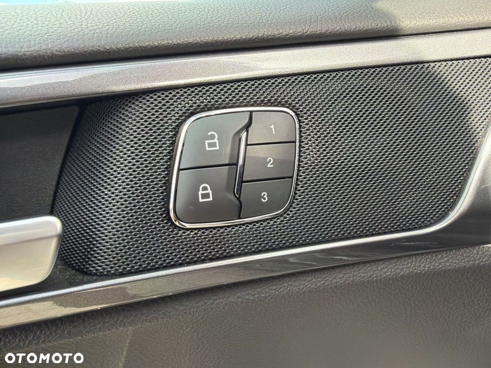 Ford Mondeo - 13