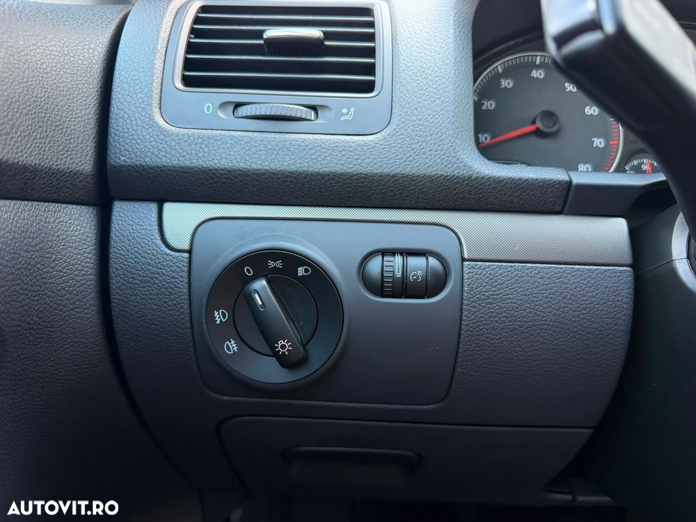 Volkswagen Golf 2.0 FSI 4Motion Sportline - 15