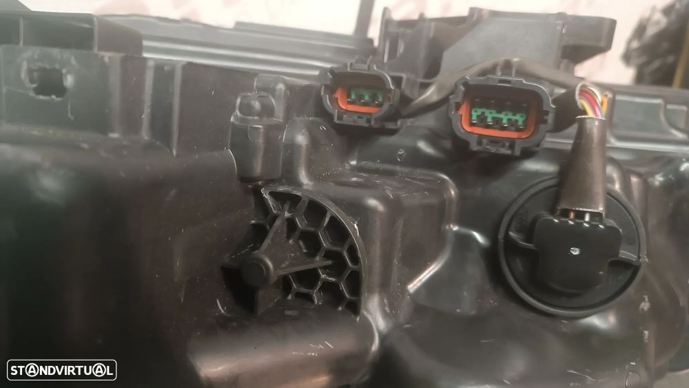 OTICA / FAROL LED NISSAN QASHQAI J11 FASE 2 FACELIFT - DIREITO 100-19011 (2 APOIOS PARTIDOS) - 3