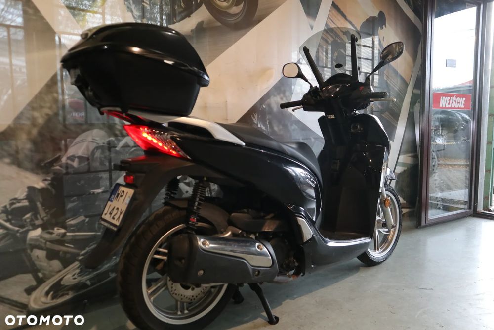 Honda SH - 19